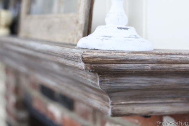 paint-mantle-to-look-weathered