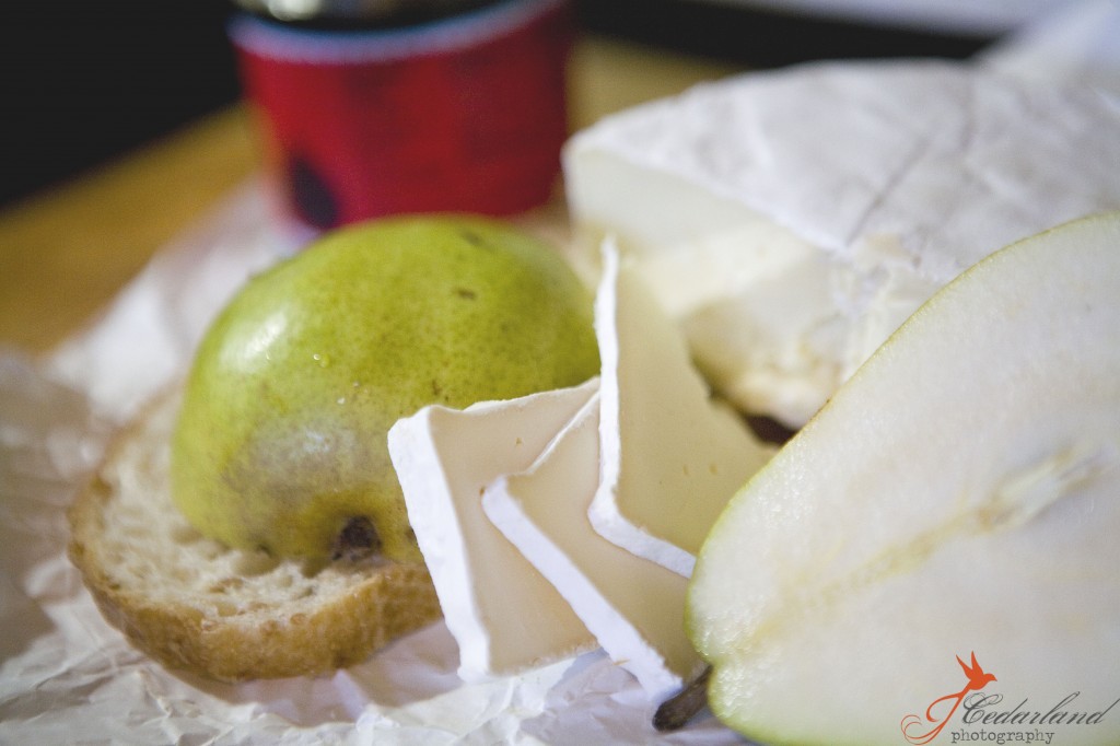 sliced pear and brie