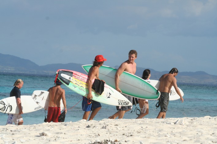 Namotu Fiji surf trip