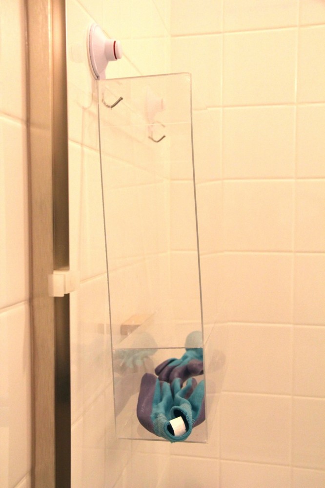 shower reader invention by Madison Florance