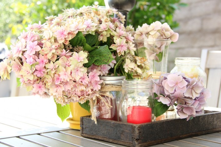 hydrangea and mason jar summer tablescape