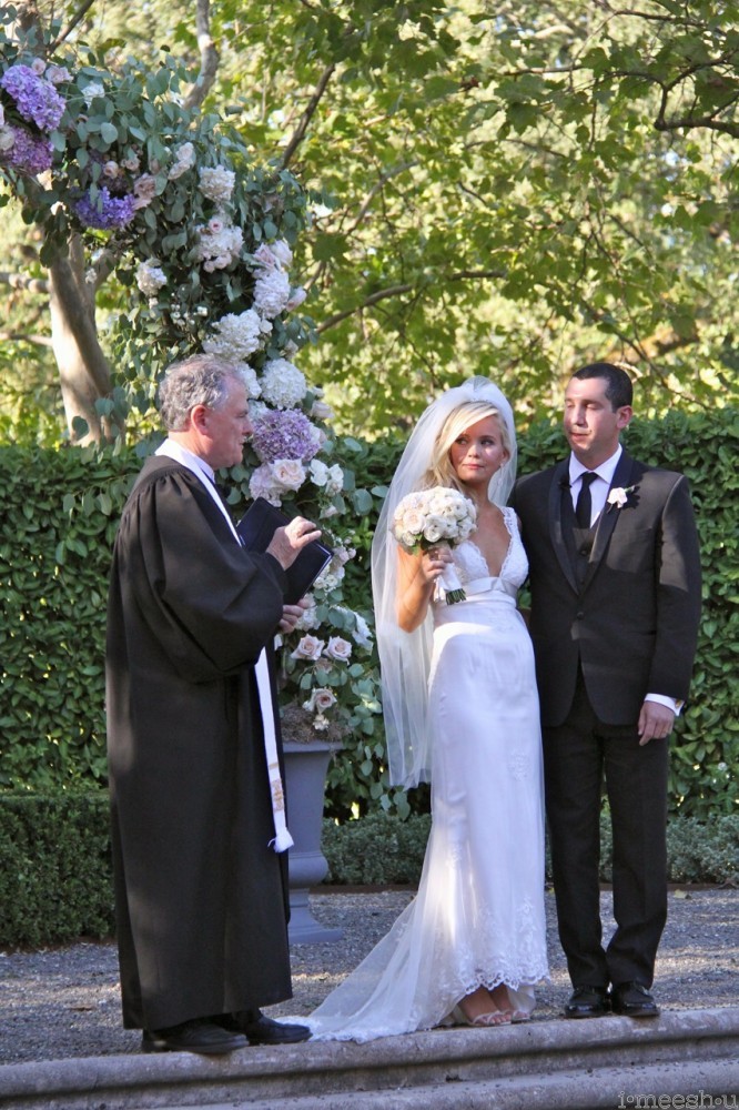 stunning blonde bride and groom at Beaulieu Gardens wedding Napa