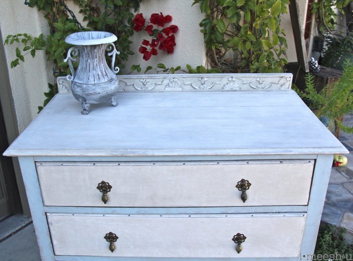 Annie Sloan Louis Blue and Old Ochre painted dresser