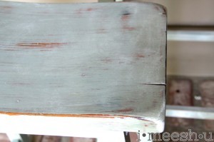 chalk paint bar stool top distressed detail