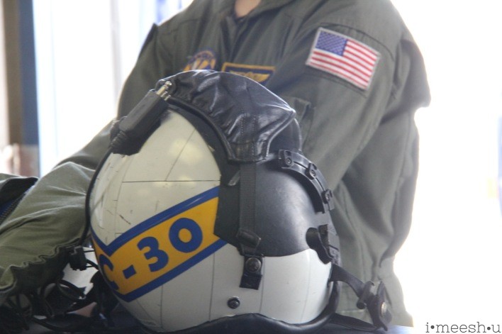 us-navy-pilot-helmet