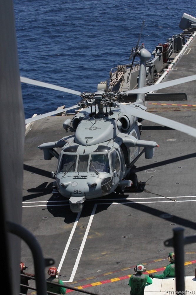 uss-vinson-navy-helicopter