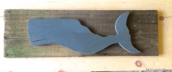 reclaimed-wood-whale-wall-hanging