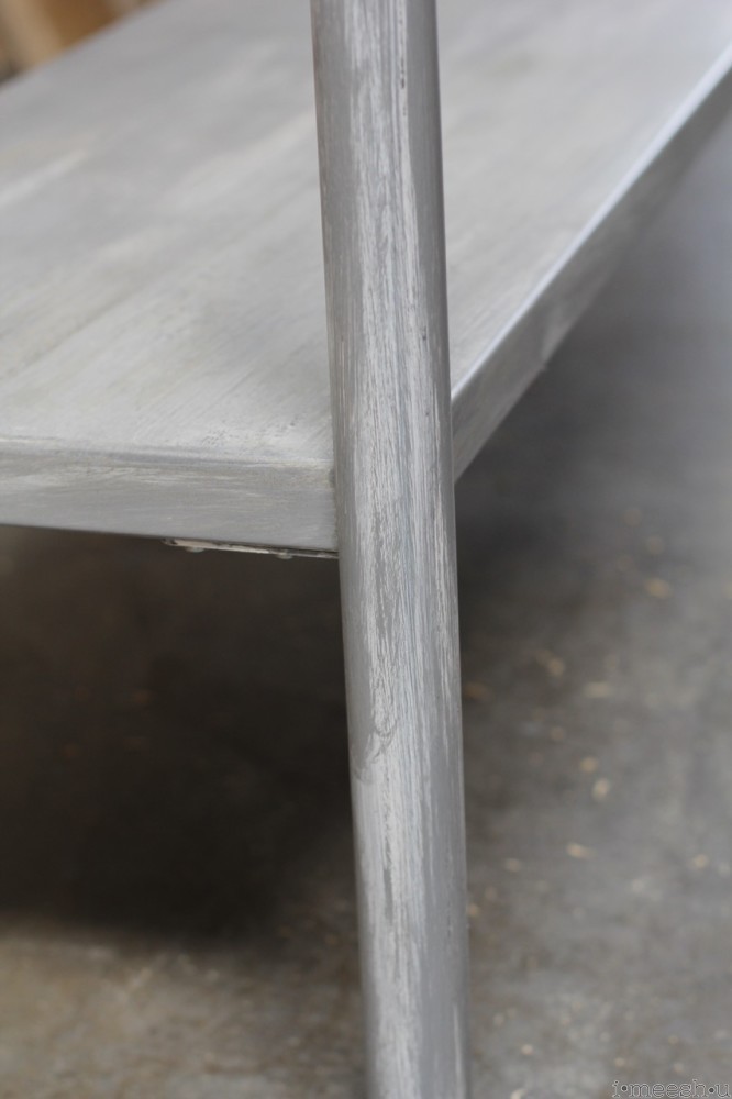 painted-metal-table-legs-shabby-chic