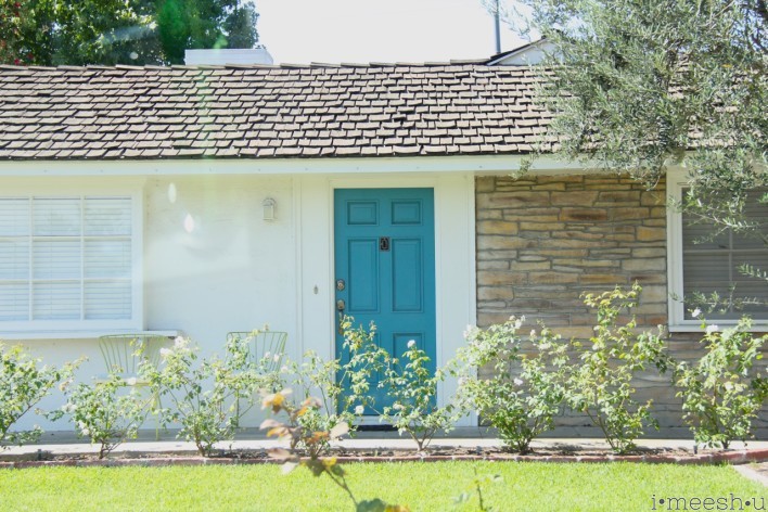 turquoise-front-door